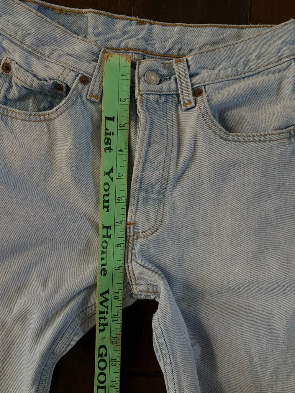 Levi's Light Wash Straight Jeans